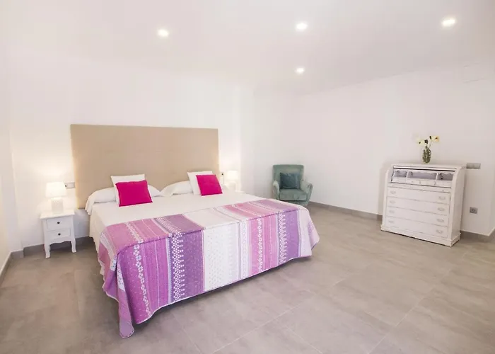 Willa Guzman - Grandiosa *